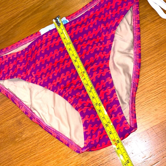 Squirtini Bikini Girl Wave-Print Bikini  Swimwear - Picture 11 of 12